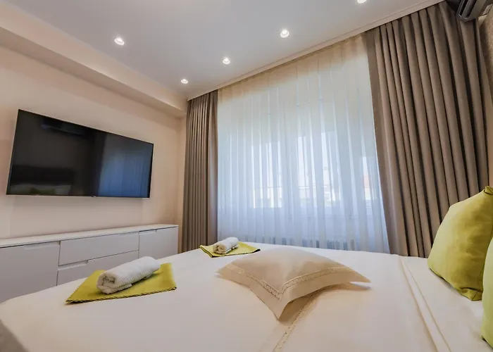 Luxury Seaside Warna